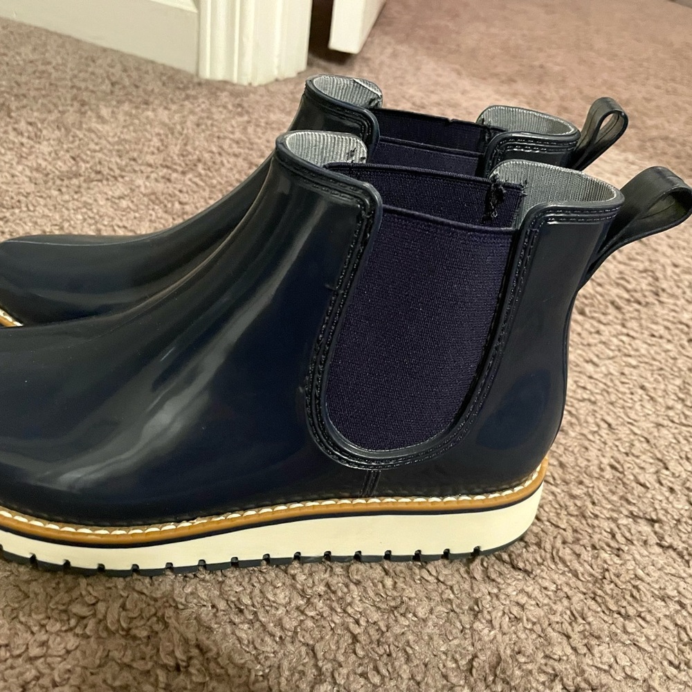 Sonoma rain boots